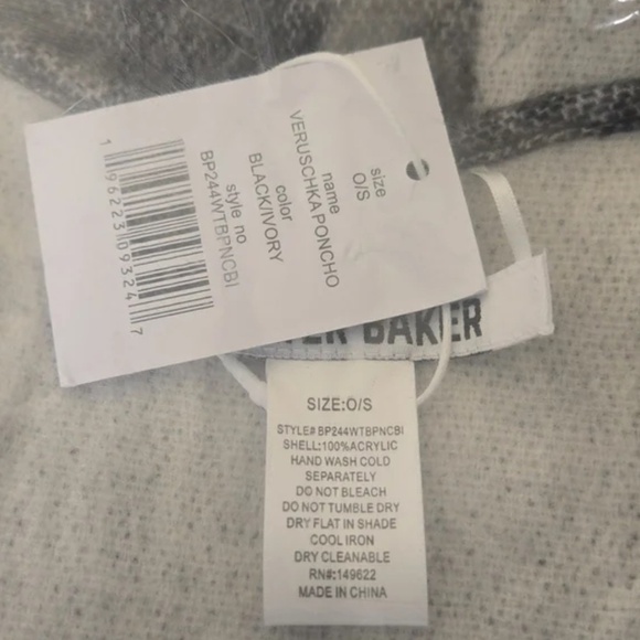 Walter Baker Verushka Reversible Poncho Charcoal/Ivory - Picture 7 of 8